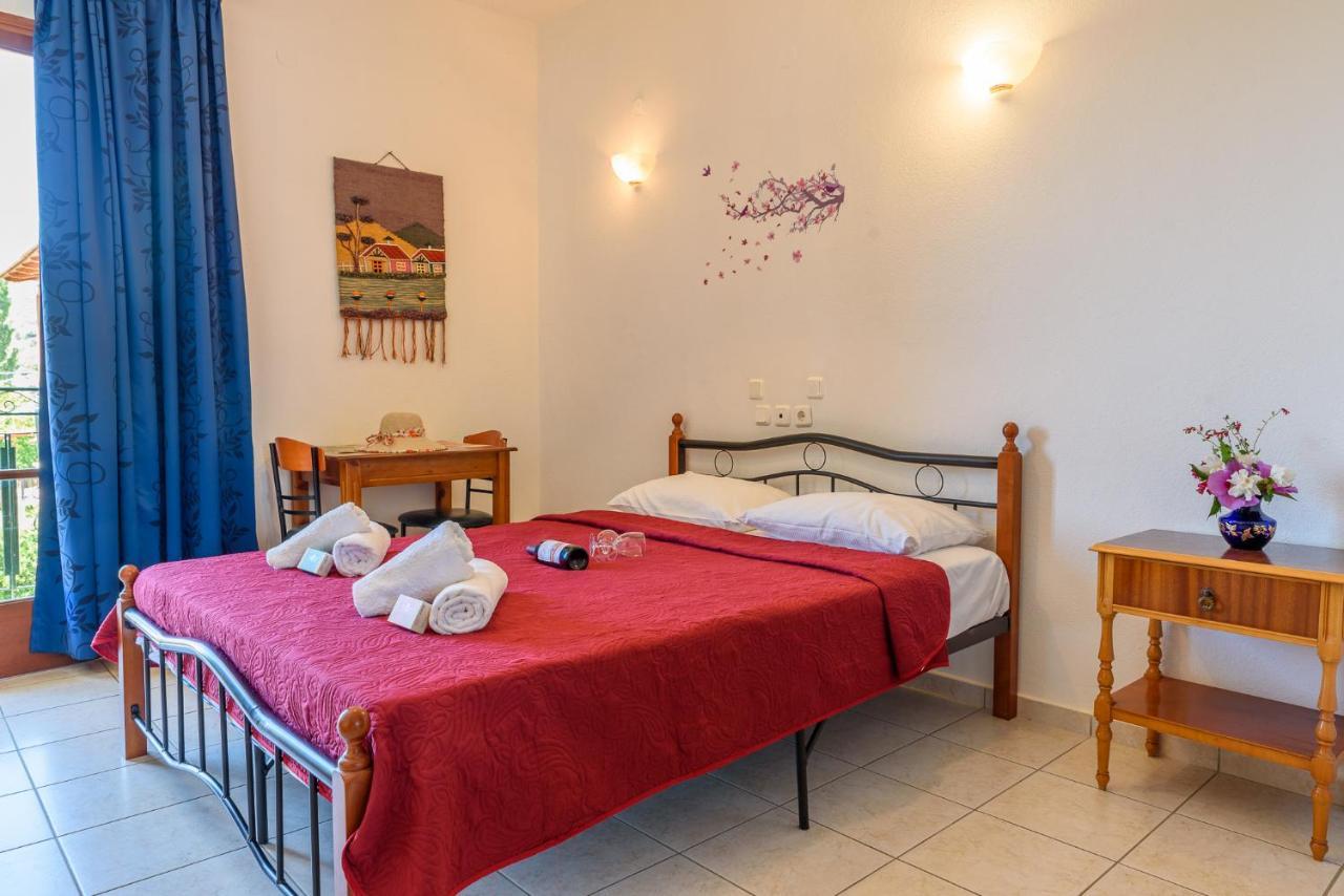 Des Roses Hotel Platanias  Luaran gambar