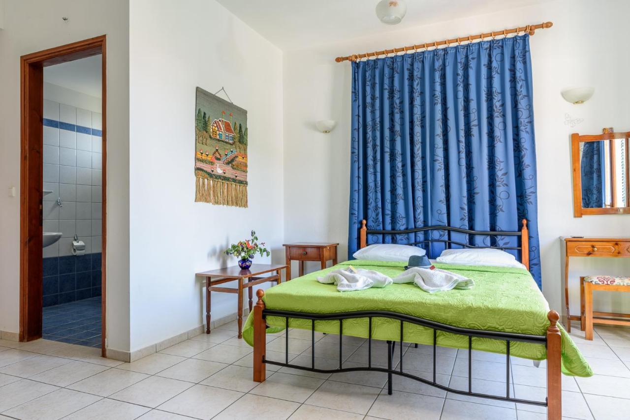 Des Roses Hotel Platanias  Luaran gambar