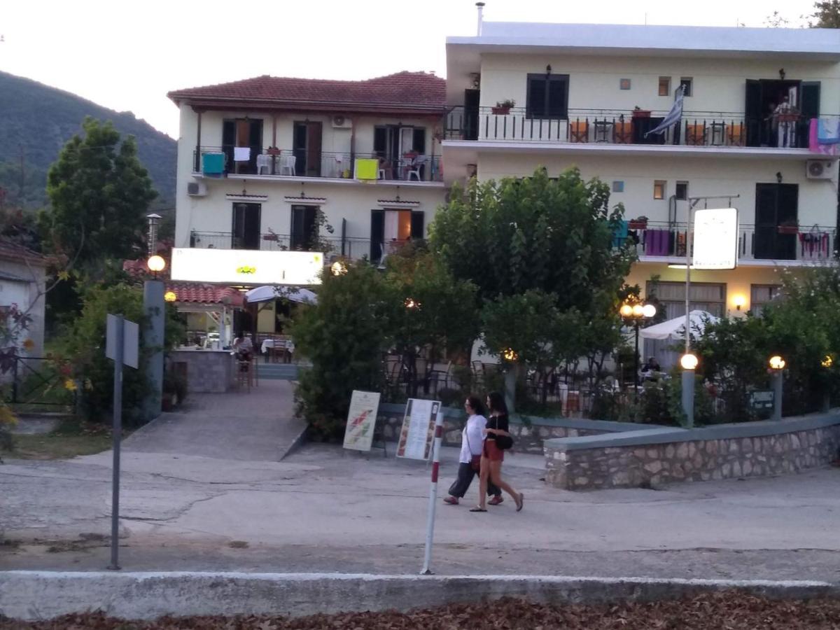 Des Roses Hotel Platanias  Luaran gambar