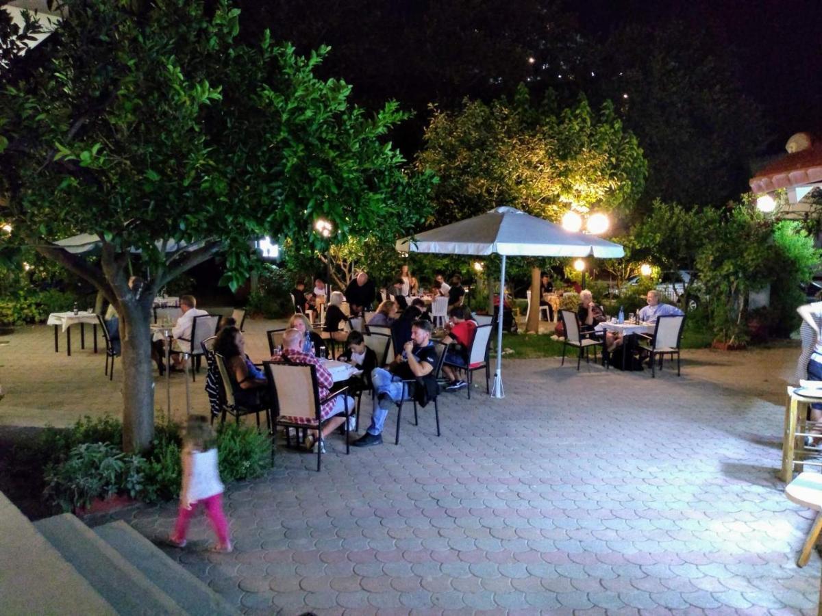 Des Roses Hotel Platanias  Luaran gambar