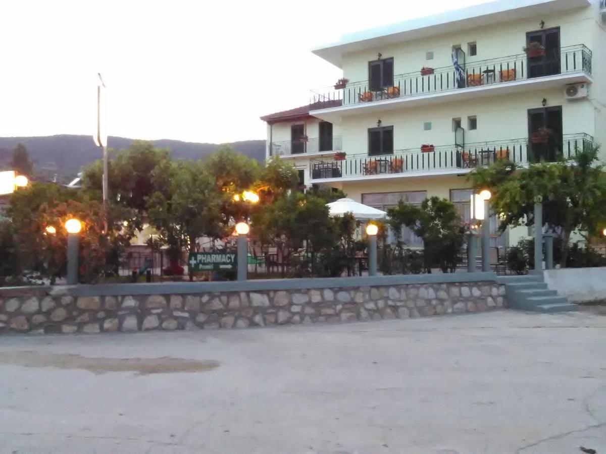 Des Roses Hotel Platanias  Luaran gambar